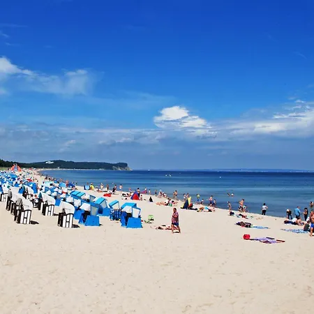 Mit Meerblick, Schwimmbad Und Sauna *