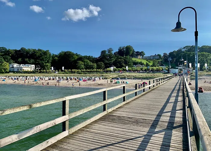 Ferienwohnung Mit Meerblick, Schwimmbad Und Sauna منزل للإقامة غورين