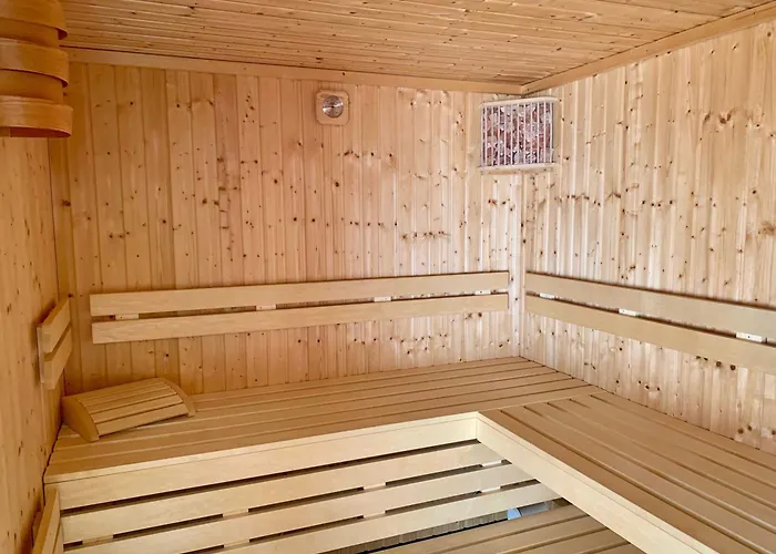 Ferienwohnung Mit Meerblick, Schwimmbad Und Sauna منزل للإقامة